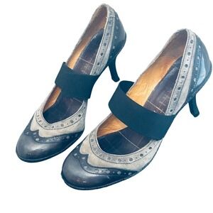 Hispanitas Spain Leather Wingtip Brogue Mary Jane Heels Size 39 Black Gray Suede